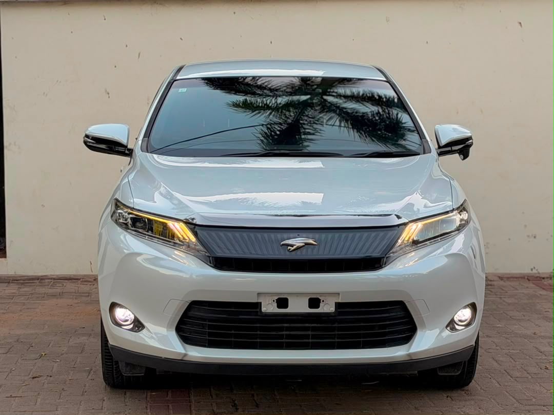 TOYOTA HARRIER(ANACONDA)